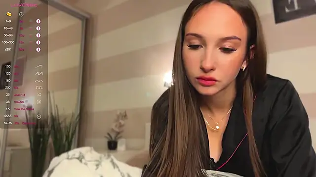 Kate Yanson online show from 09-30-25, 05:30
