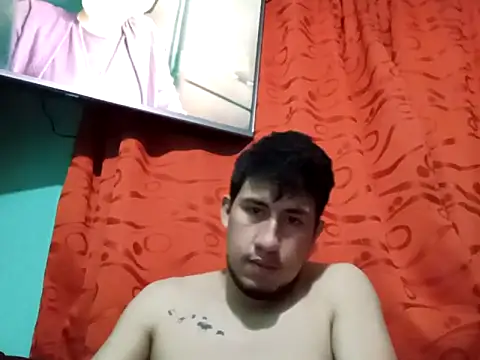 Snapshot of True_Di chatting on 10-14-25, 01:39 True Di online show from 10-14-25, 01:39