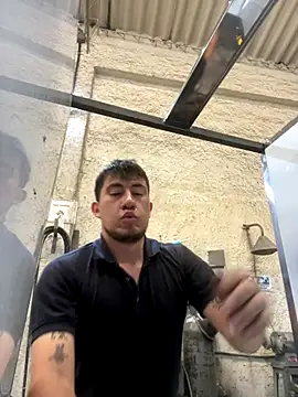 True Di online show from 12-18-25, 04:33