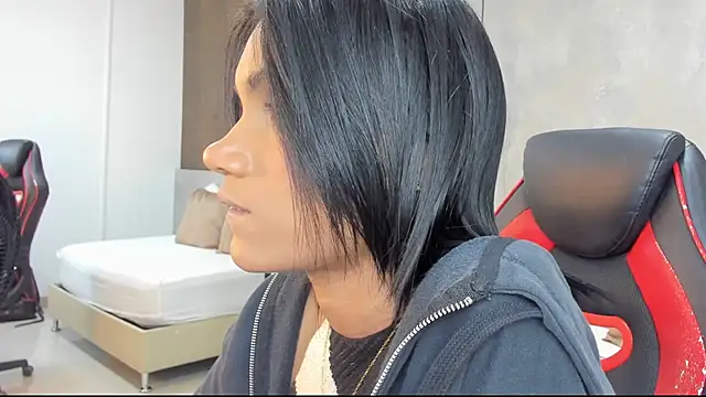 alanapark07 online show from 10-17-25, 12:07