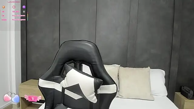 alanapark07 online show from 10-29-25, 12:59