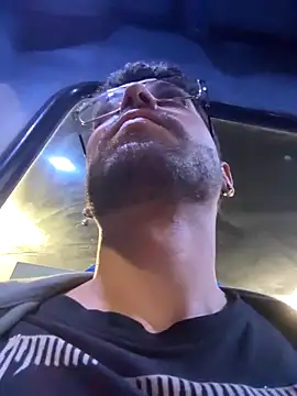 Snapshot of DanteWinter chatting on 02-12-26, 02:33 DanteWinter online show from 02-12-26, 02:33