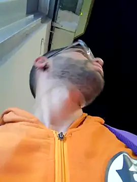 DanteWinter online show from 10-28-25, 02:45