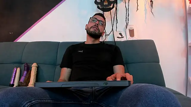 DanteWinter online show from 10-14-25, 03:18