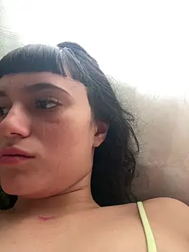 XBODTRIIPX online show from 03-18-26, 05:25