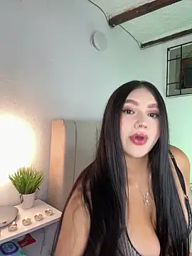 HilaryBlaze online show from 09-12-25, 02:44