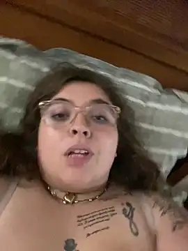 yxngboobs online show from 04-18-26, 01:30