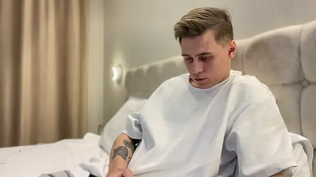 Tyler Garner online show from 09-20-25, 06:35