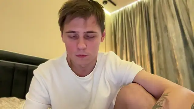 Tyler Garner online show from 11-01-25, 01:38