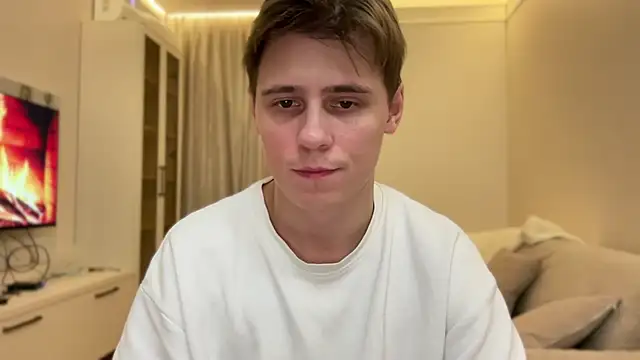 Tyler Garner online show from 10-30-25, 04:37