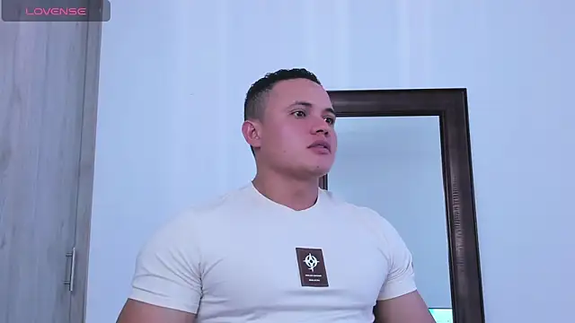 KingLevi01 online show from 10-02-25, 09:18