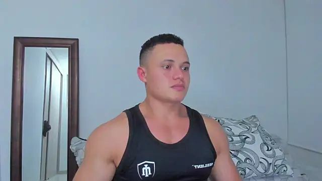 KingLevi01 online show from 06-08-26, 01:39