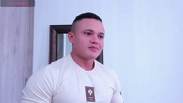 KingLevi01 online show from 10-12-25, 06:53