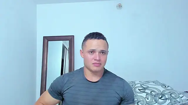 Snapshot of KingLevi01 chatting on 02-21-26, 11:29 KingLevi01 online show from 02-21-26, 11:29