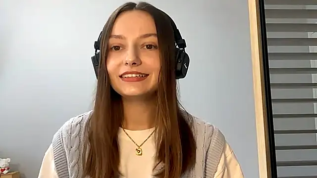 Snapshot of SoulHiperAgne_ chatting on 09-23-25, 02:24 SoulHiperAgne online show from 09-23-25, 02:24