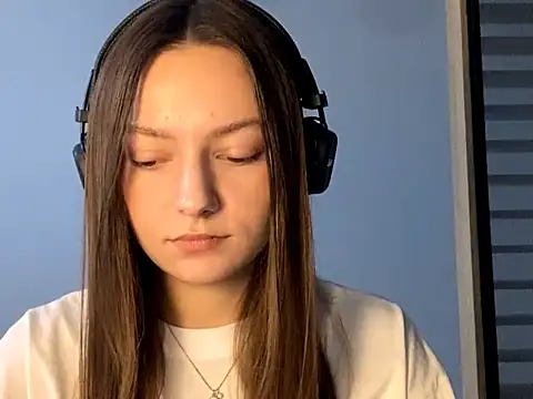 Snapshot of SoulHiperAgne_ chatting on 10-05-25, 07:21 SoulHiperAgne online show from 10-05-25, 07:21