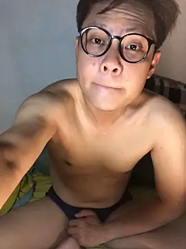 Snapshot of datnguyenvn chatting on 04-15-26, 06:45 datnguyenvn online show from 04-15-26, 06:45