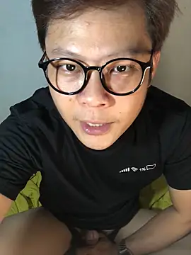 Snapshot of datnguyenvn chatting on 03-28-26, 09:54 datnguyenvn online show from 03-28-26, 09:54