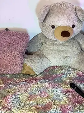 Charlottediolet online show from 03-03-26, 12:45