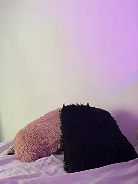 Charlottediolet online show from 02-19-26, 11:18