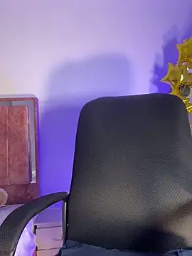 Charlottediolet online show from 10-13-25, 11:45