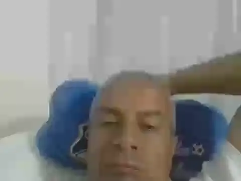 Snapshot of ALFRERM chatting on 10-10-25, 02:23 ALFRERM online show from 10-10-25, 02:23