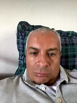 Snapshot of ALFRERM chatting on 09-12-25, 06:40 ALFRERM online show from 09-12-25, 06:40