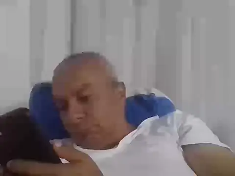 Snapshot of ALFRERM chatting on 10-05-25, 01:07 ALFRERM online show from 10-05-25, 01:07