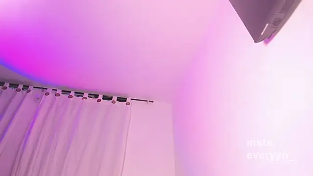 Sweet poetryy online show from 05-17-26, 10:37