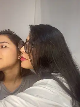 Sweet and Rous0 online show from 10-28-25, 03:18