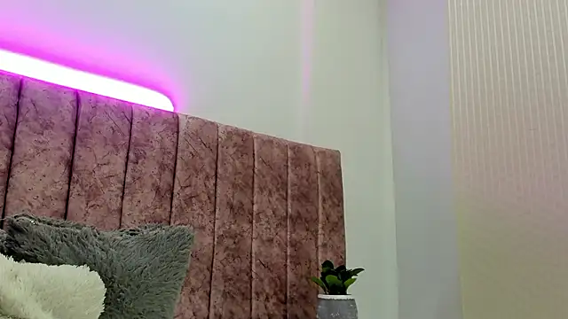 Ambeer fox  online show from 03-06-26, 11:05