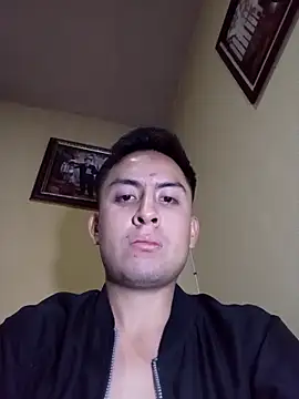 Snapshot of aczinovelez342 chatting on 09-11-25, 05:07 aczinovelez342 online show from 09-11-25, 05:07