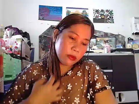 Snapshot of filipina_beauty chatting on 05-11-26, 01:40 filipina beauty online show from 05-11-26, 01:40