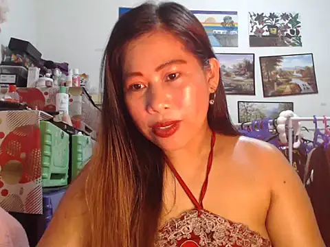 filipina beauty online show from 12-14-25, 01:23