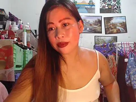 filipina beauty online show from 12-17-25, 05:07