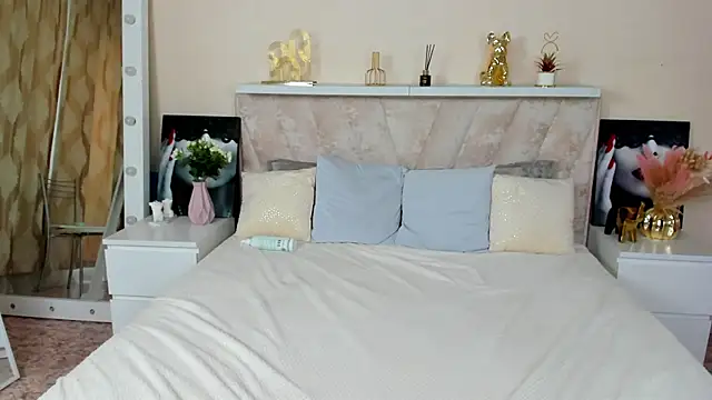 Snapshot of AmelliaClark chatting on 06-25-26, 05:56 AmelliaClark online show from 06-25-26, 05:56