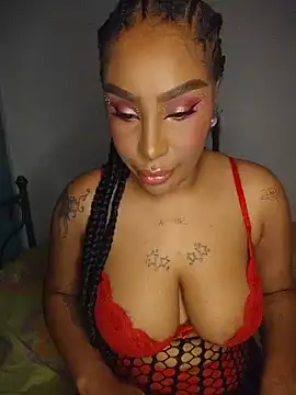 Queen Amara online show from 05-31-26, 04:18