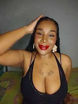 Snapshot of Queen_Amara chatting on 07-09-26, 04:35 Queen Amara online show from 07-09-26, 04:35