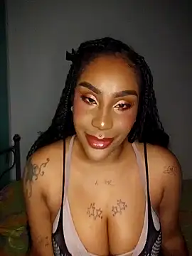 Queen Amara online show from 05-11-26, 03:52