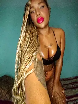 Snapshot of Queen_Amara chatting on 11-02-25, 02:38 Queen Amara online show from 11-02-25, 02:38