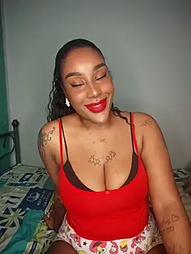 Snapshot of Queen_Amara chatting on 02-25-26, 04:12 Queen Amara online show from 02-25-26, 04:12