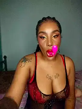 Snapshot of Queen_Amara chatting on 11-15-25, 02:59 Queen Amara online show from 11-15-25, 02:59