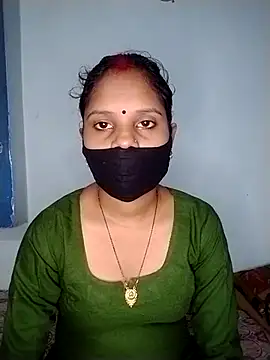 Snapshot of Komal-Rajput chatting on 10-31-25, 06:10 Komal-Rajput online show from 10-31-25, 06:10