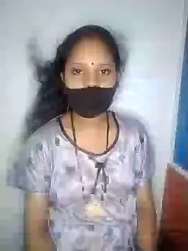 Snapshot of Komal-Rajput chatting on 10-05-25, 05:47 Komal-Rajput online show from 10-05-25, 05:47