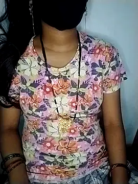 Snapshot of Komal-Rajput chatting on 10-04-25, 05:47 Komal-Rajput online show from 10-04-25, 05:47