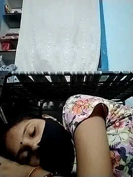 Snapshot of Komal-Rajput chatting on 09-16-25, 05:19 Komal-Rajput online show from 09-16-25, 05:19