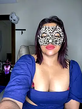 SLNatasha online show from 11-13-25, 01:42