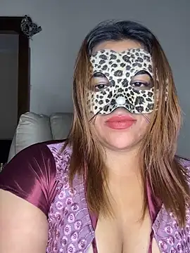 SLNatasha online show from 10-27-25, 01:34