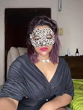 SLNatasha online show from 12-21-25, 03:19