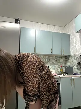 Risky-Flower online show from 12-19-25, 06:10